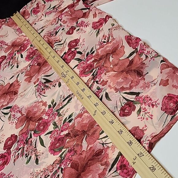 2X TORRID LIGHTWEIGHT CHIFFON FLORAL LONG SLEEVE PINK RED BLOUSE TOP - Picture 3 of 10